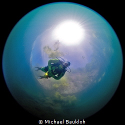 Between the worlds by Michael Baukloh 